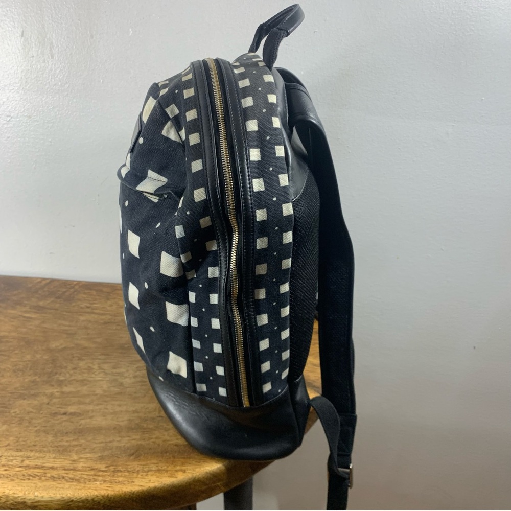 Want les essentiels dé là vie unisex backpack - Picture 6 of 14